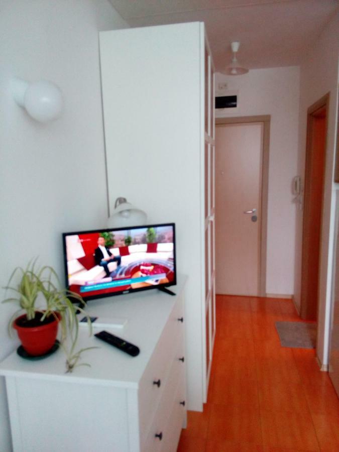 Студио Бижу Hisarya Exterior foto